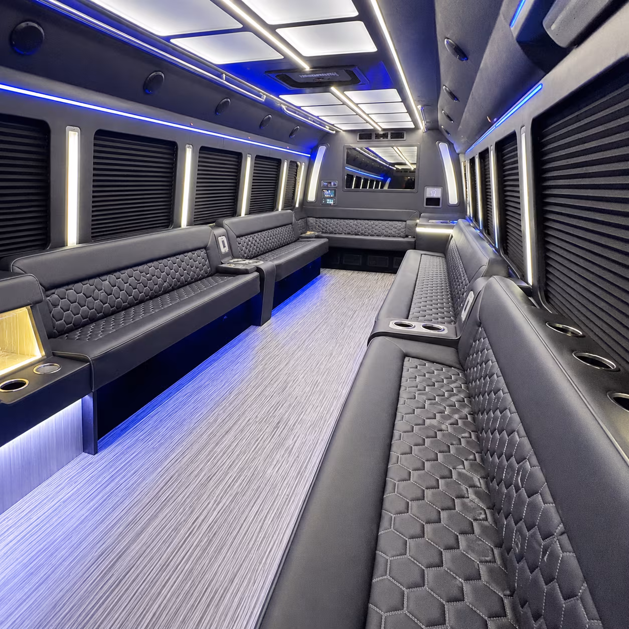 jacksonvillepartybusrental.com